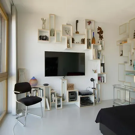 Amazing Stylish Bedroom On Waterfront Apartament Amsterdam